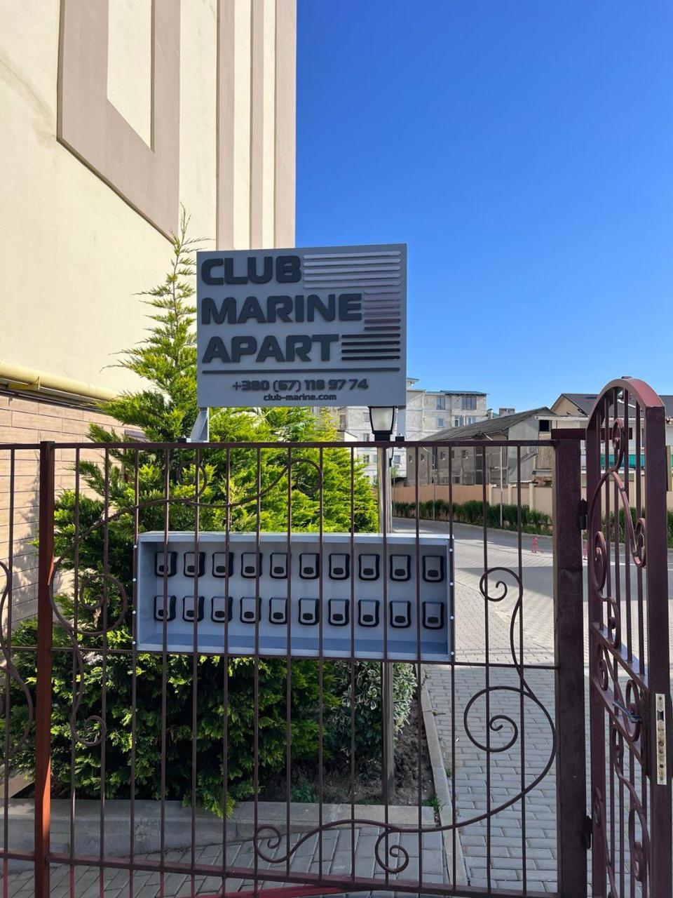 Club Marine Apart Odessa Buitenkant foto